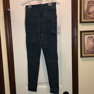 New Tuff Athletics Leggings Women’s Small